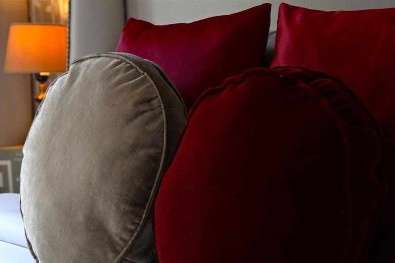 Hotel Luxury Suites