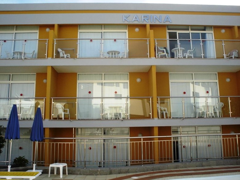 Apartamentos Karina