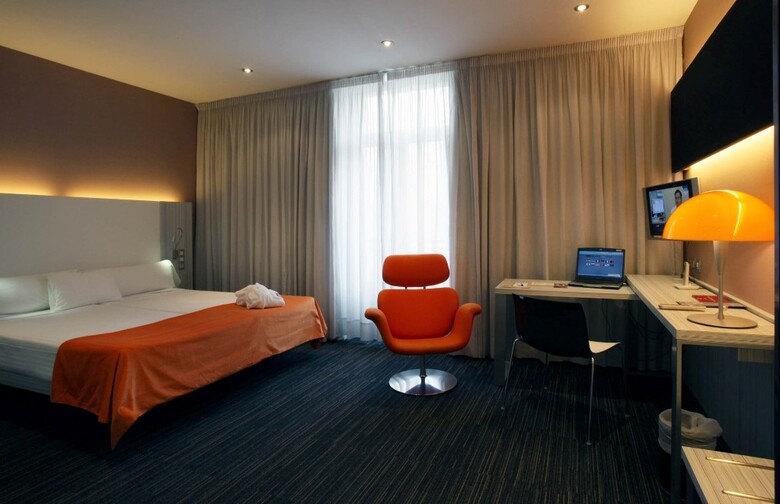 Hotel Petit Palace Embassy