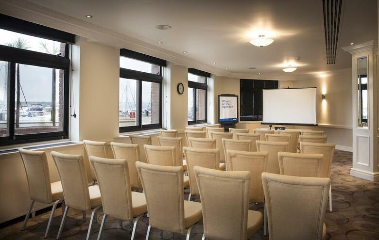 Hotel Thistle Poole