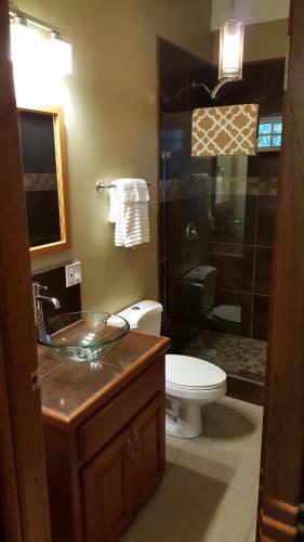 Lodge Ghan Eden Belize