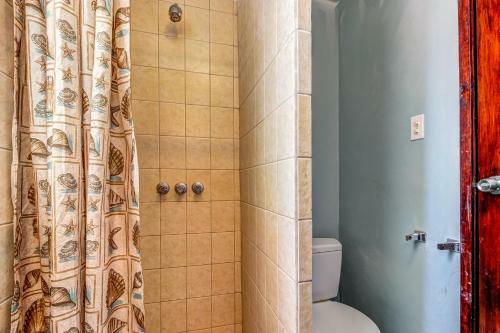 Suite A201 Mara Laguna