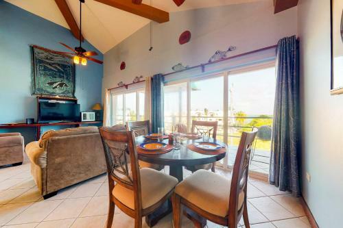 Suite A302 Mara Laguna