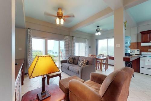 Suite B103 Mara Laguna
