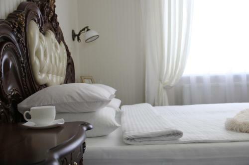 Hostal Lebediny Guest House