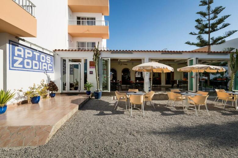 Zodiac Apartamentos