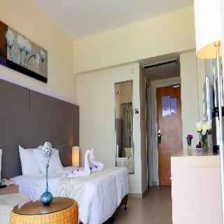 Pernera Beach Hotel