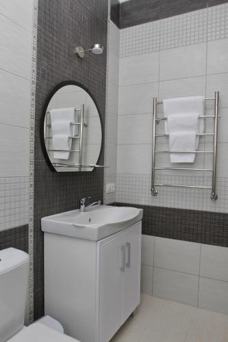 Apartment On Malaya Troitskaya 13