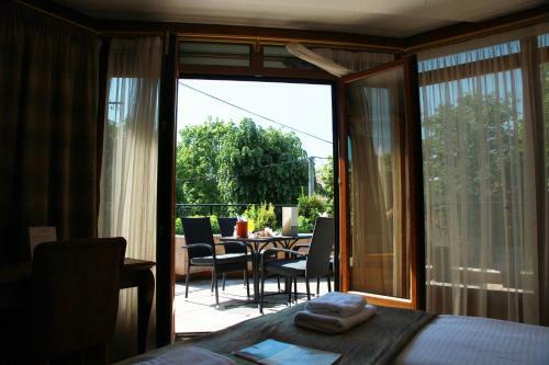 Hostal Provence Rooms