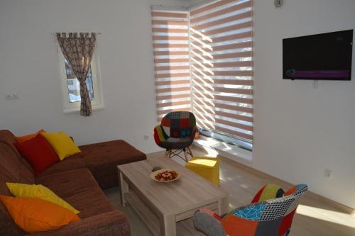 Nest Apartment