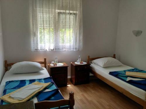Hostal Ivana Rooms