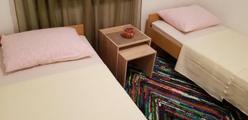 Hostal Rooms Rafomarija