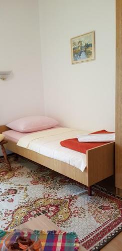 Hostal Rooms Rafomarija