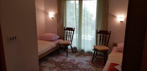 Hostal Rooms Rafomarija