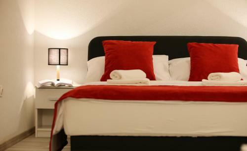 Hostal Central Located Guest House