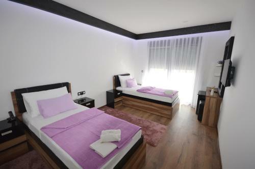 Motel Pm Company