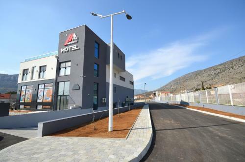 Motel Pm Company