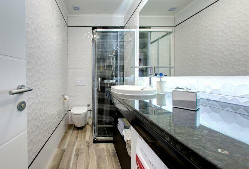 Luxury Apartment Crystal