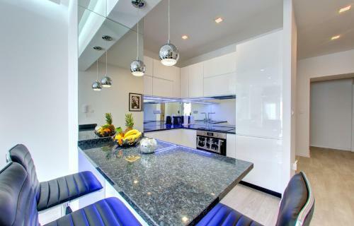 Luxury Apartment Crystal