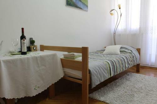 Hostal Full View