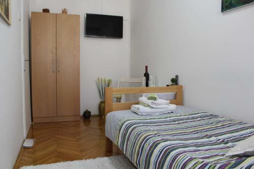 Hostal Full View