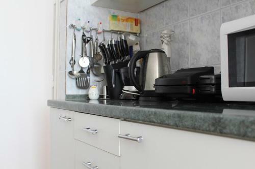Hostal Full View