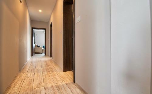Apartments Leona