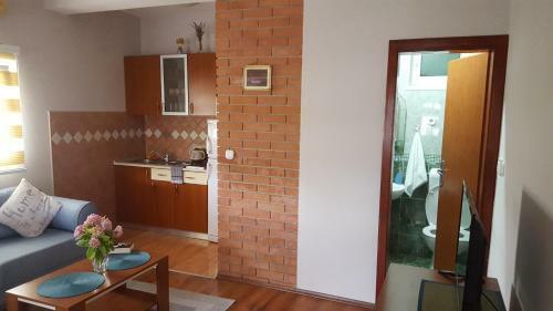 Apartments Leona