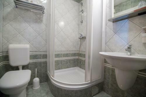 Hostal Villa Millenium