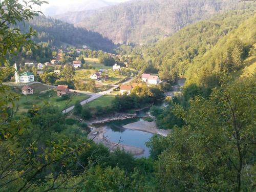 Vikend Ku?a Careva ?uprija
