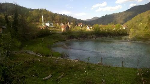 Vikend Ku?a Careva ?uprija