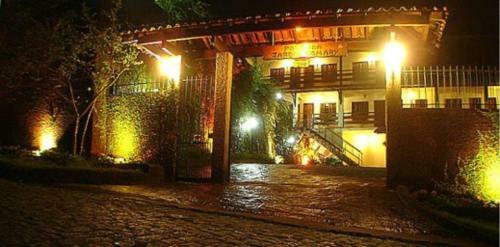 Hostal Pousada Jardim Comary