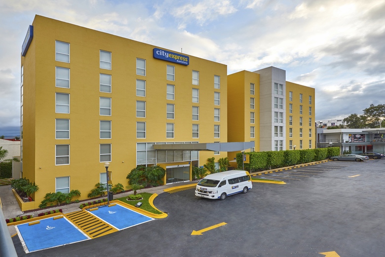 Hotel City Express San Luis Zona Universitaria