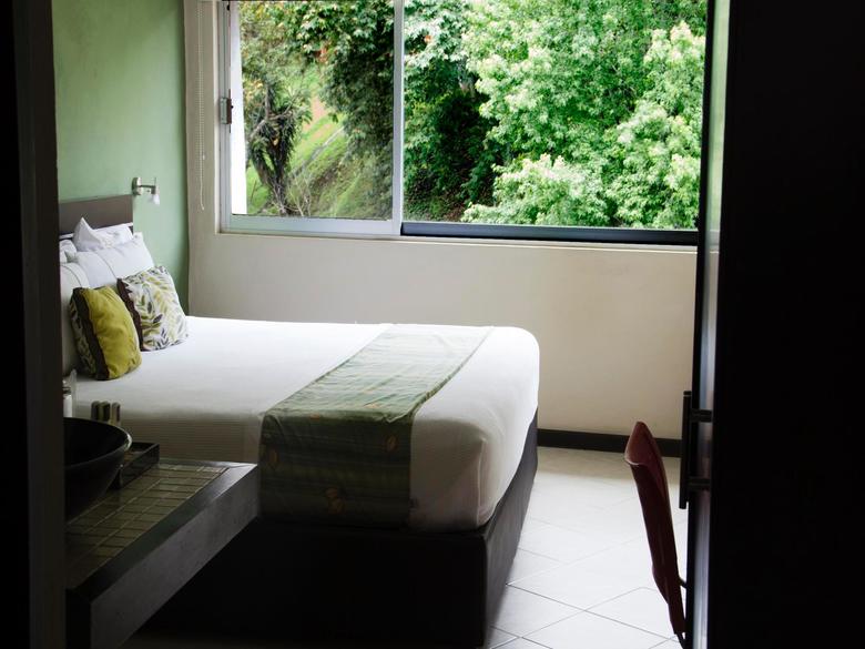Hotel Bg Los Lagos