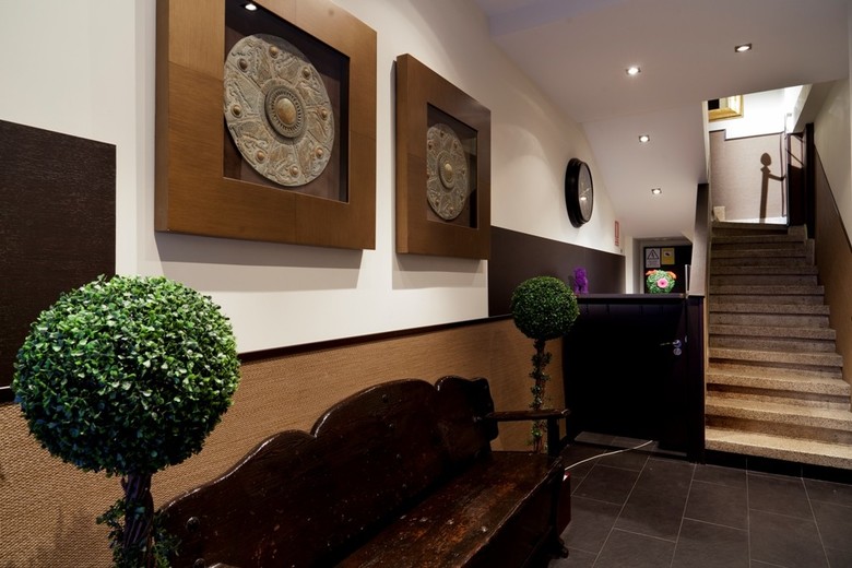 Hostal THC Tirso Molina Hostel