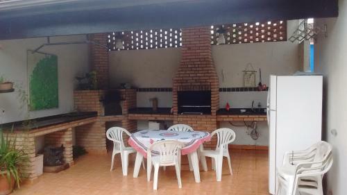 Agrad�vel Casa De Praia Com Piscina Em Ubatuba