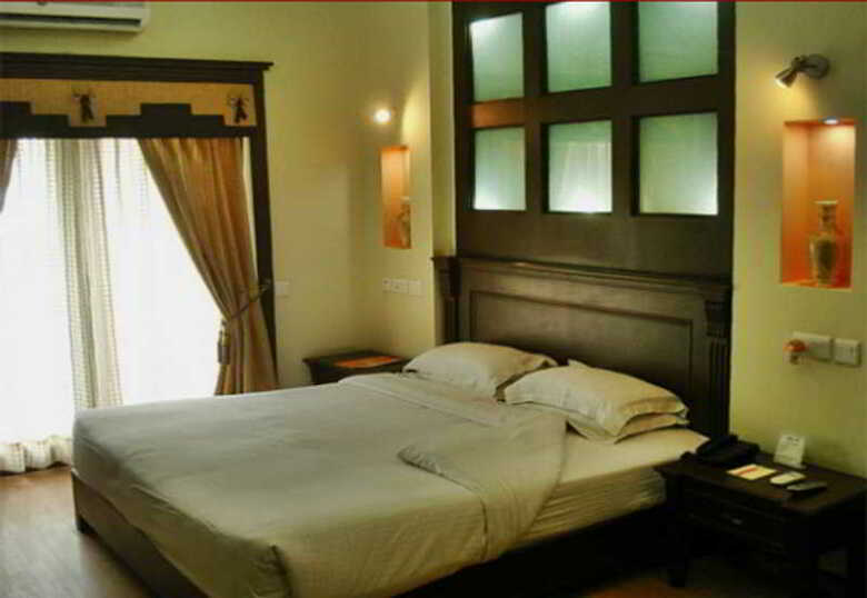 Hotel Siris 18 Gurgaon
