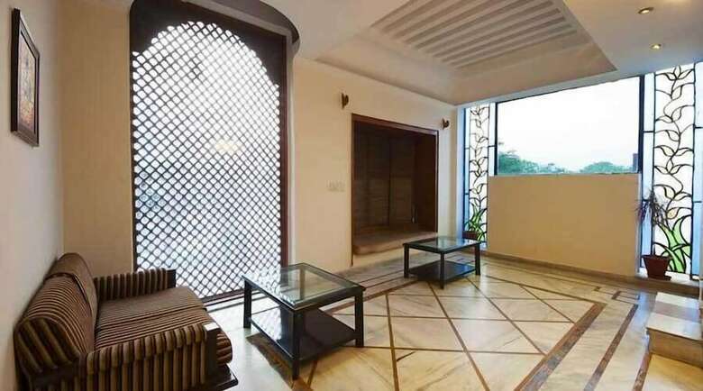 Hotel Siris 18 Gurgaon