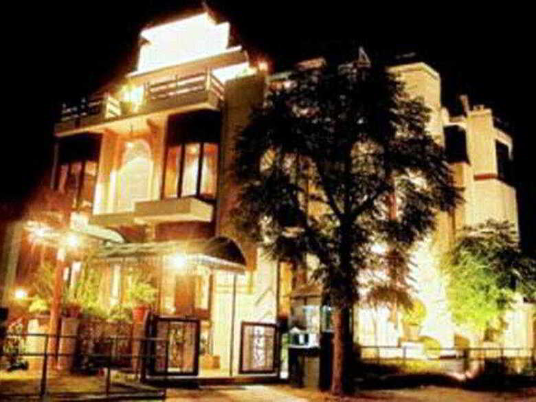 Hotel Siris 18 Gurgaon