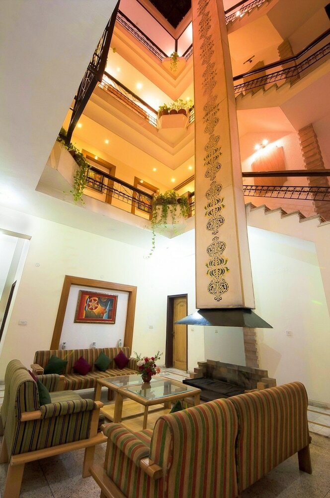 Hotel Siris 18 Gurgaon