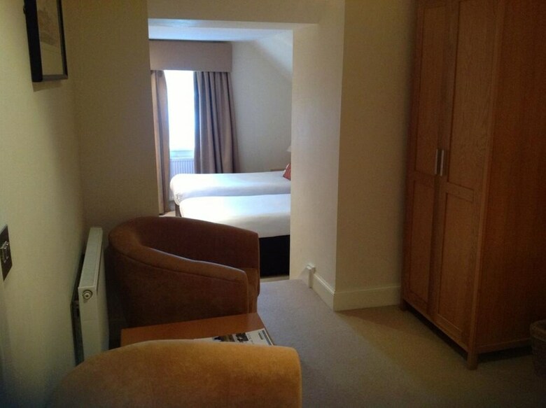 Broadford Hotel