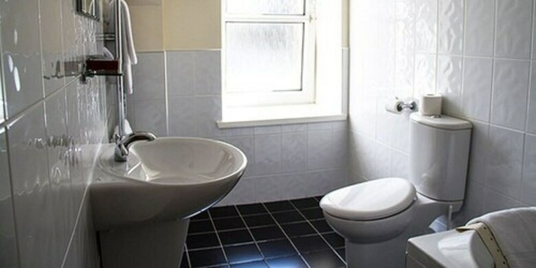 Broadford Hotel