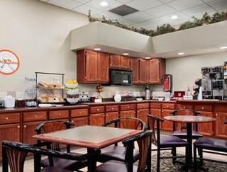 Hotel Howard Johnson Inn & Suites