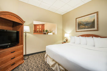 Hotel Howard Johnson Inn & Suites