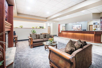 Hotel Howard Johnson Inn & Suites