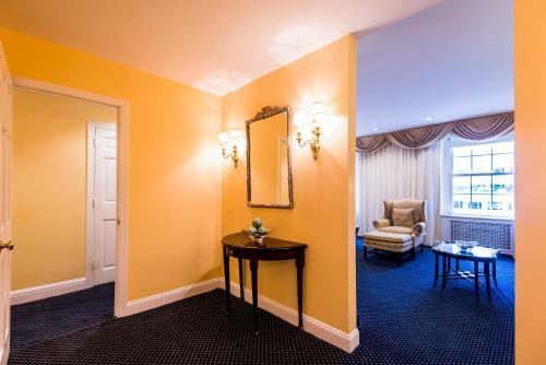 3 West Club Hotel