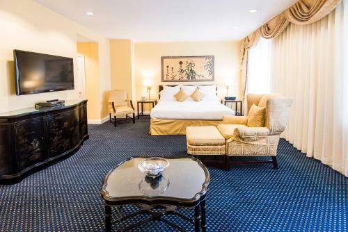 3 West Club Hotel