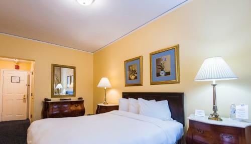 3 West Club Hotel
