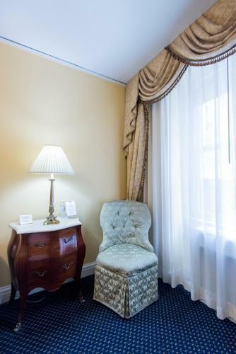 3 West Club Hotel