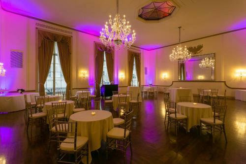 3 West Club Hotel